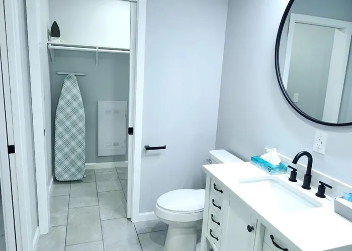 Aparthotel Modern Two Bedroom With Views 3*