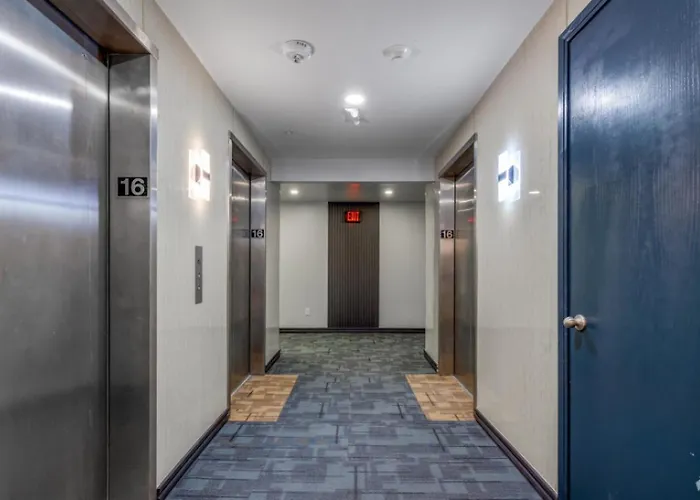 Modern Two Bedroom With Views 3*
