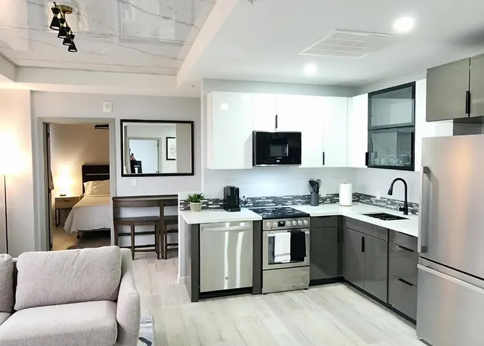 Aparthotel Modern Two Bedroom With Views 3*